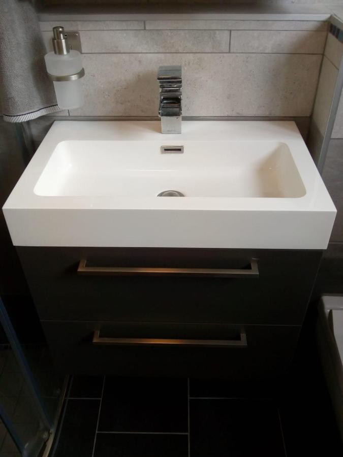 Aldo, Not For Parties, Not A Hotel, Room With Shared Bathroom, No Kitchen أمستردام المظهر الخارجي الصورة